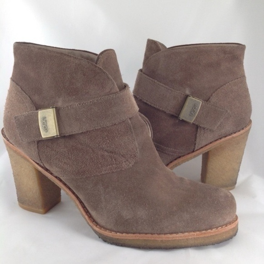 Ugg Leather Brienne Ankle Boots size 8.5